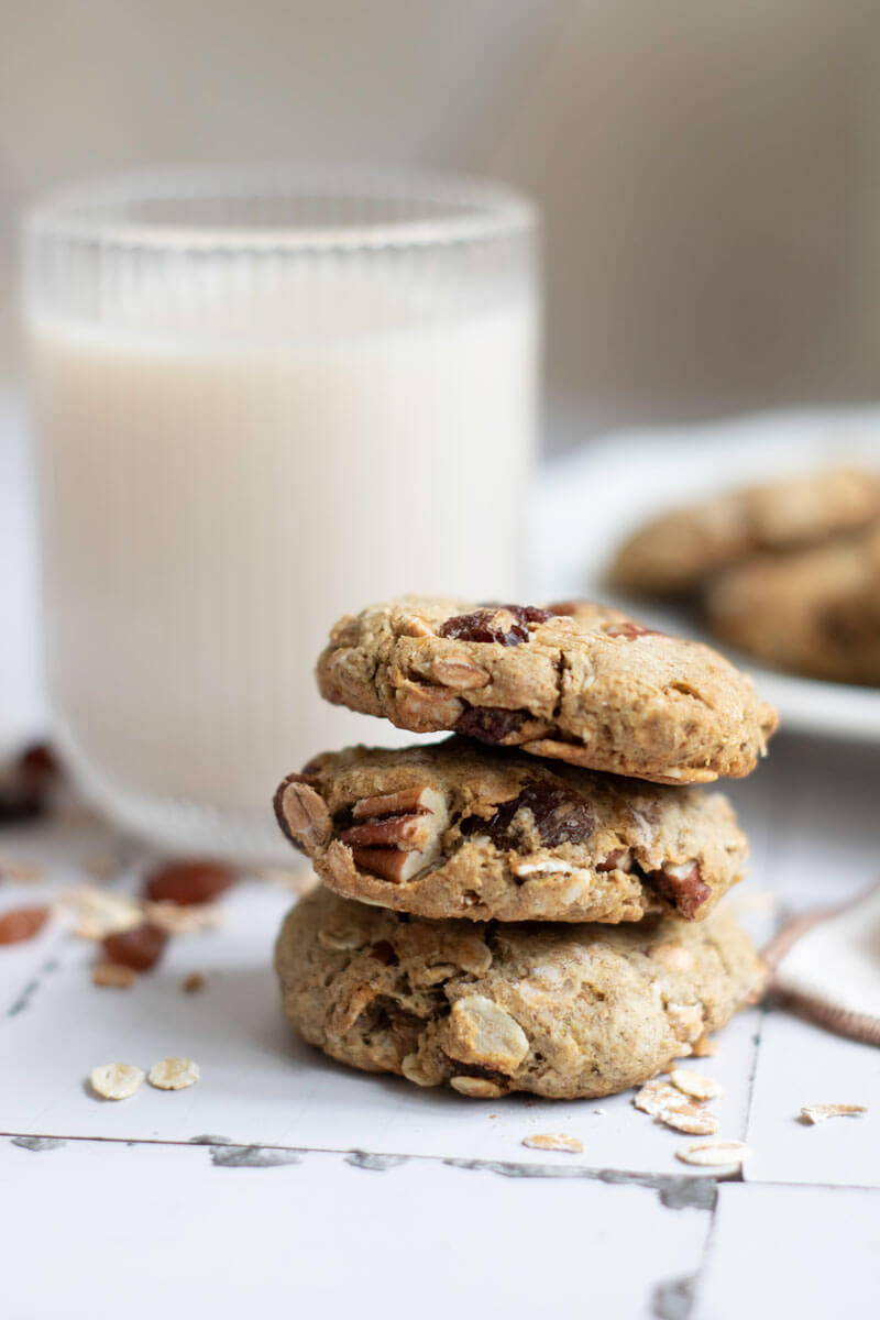 Oatmeal Raisin Cookies