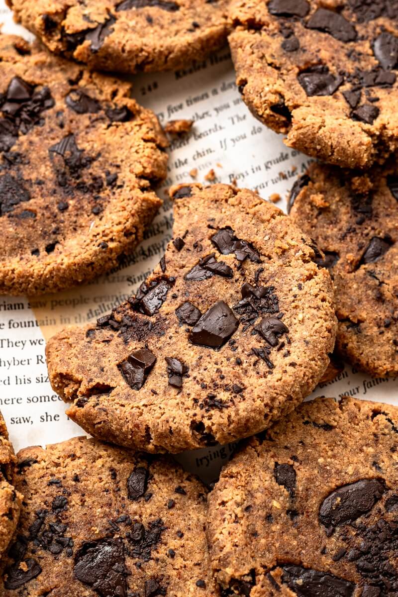 Soft Almond Pulp Chocolate Chip Cookies